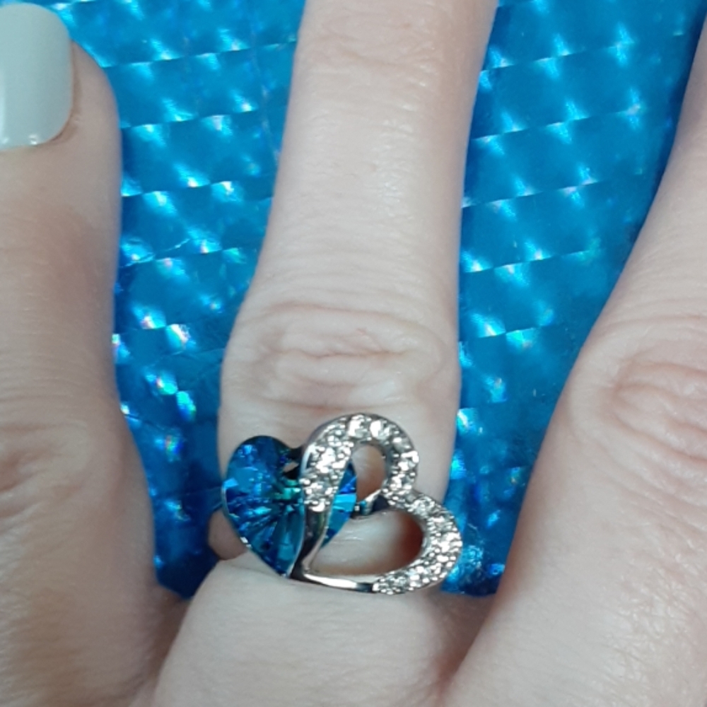 Blue topaz heart ring